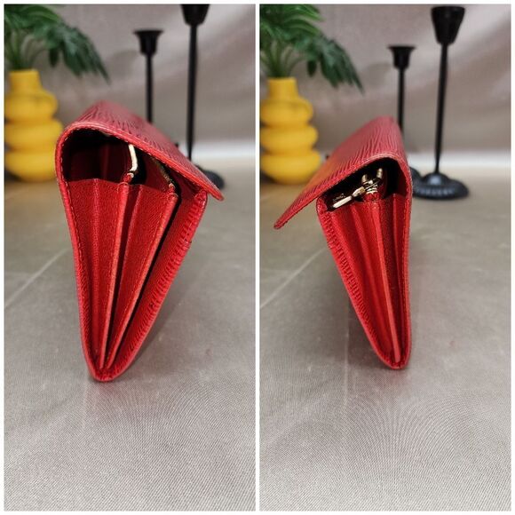 Authentic Louis Vuitton Porte Monnaie Tresor Epi Wallet With Conversion Chain - Picture 17 of 17